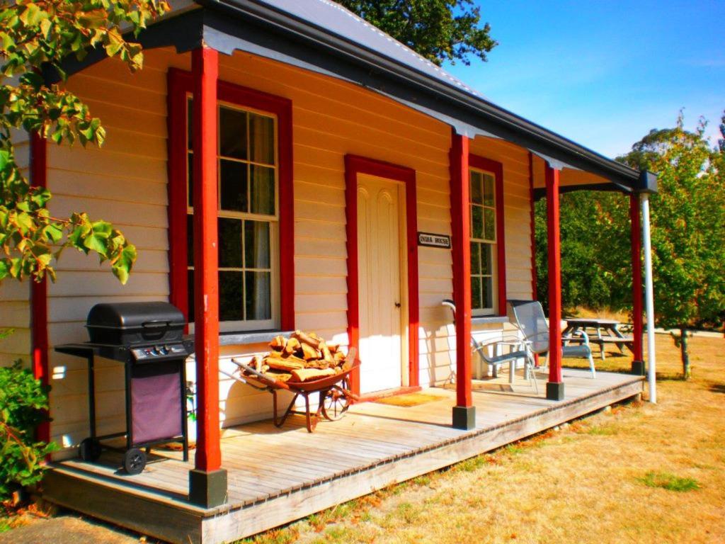 India House & Ica Whare In Whareama, Nr Riversdale Beach Exterior photo